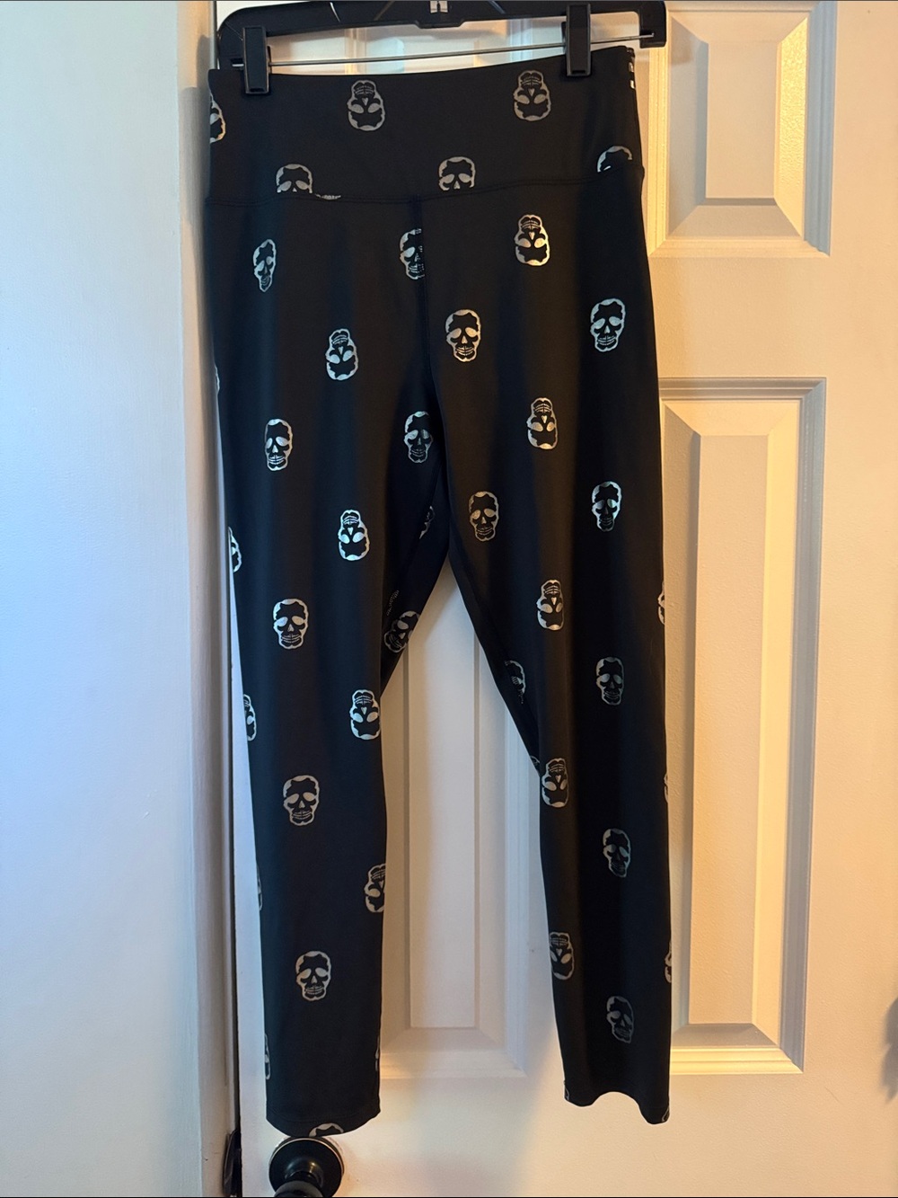 Nanette Lepore Black Metallic Skull Leggings